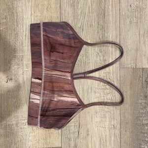 Lululemon sports bra; Size 2; perfect condition